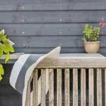 Vakantiehuis The Small Oasis With Vibes In