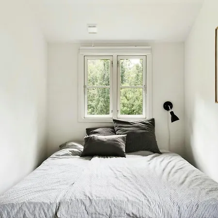 The Small Oasis With Vibes In