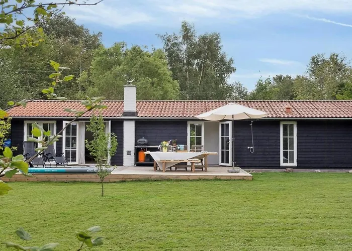 The Small Oasis With Vibes In Dronningmolle Сasa de vacaciones *